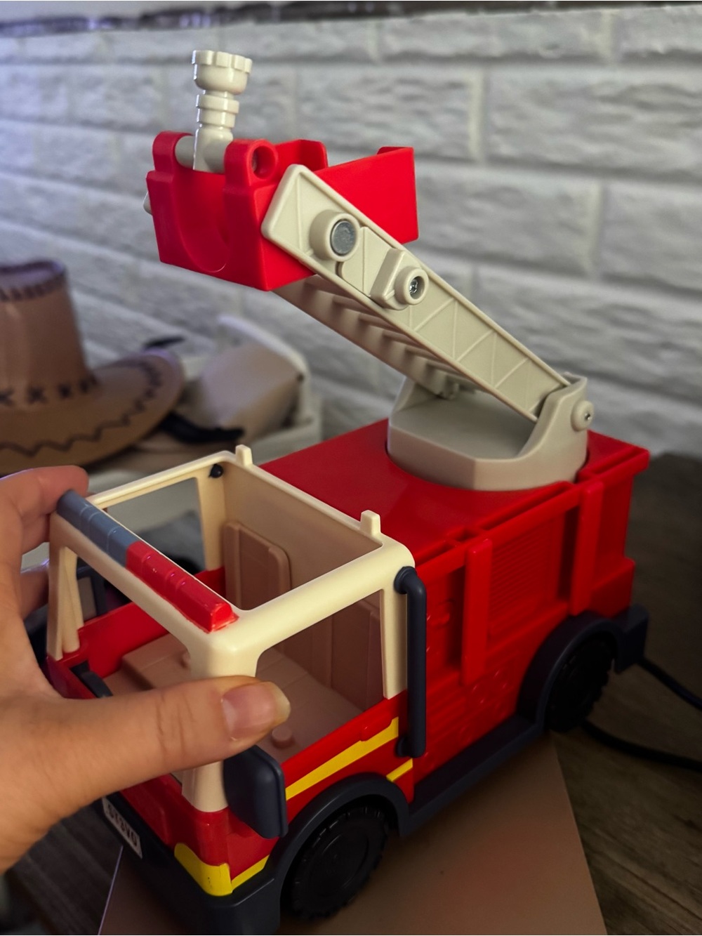 Disney Bluey Firetruck Exclusive Toy ST3VO Red Blue Yellow Pretend